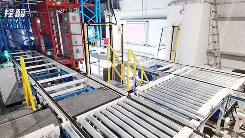 阁楼货架与中型货架：定制需求的差异化考量**